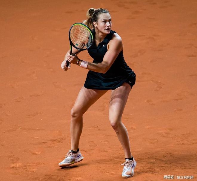 时显得捉襟 时显得捉襟