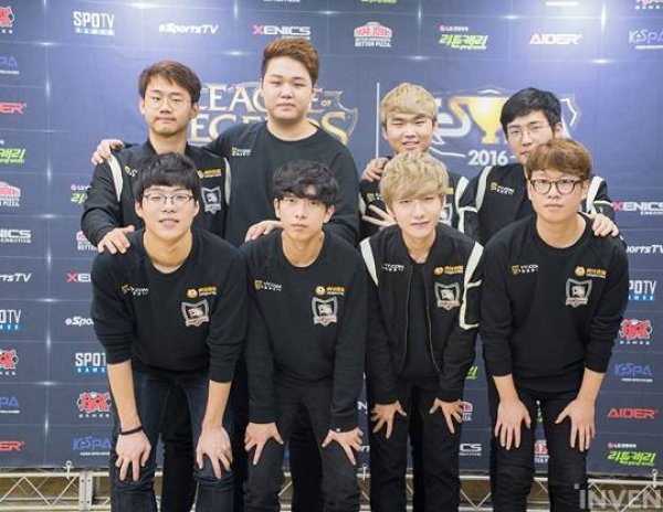 无论是从历 无论是从历